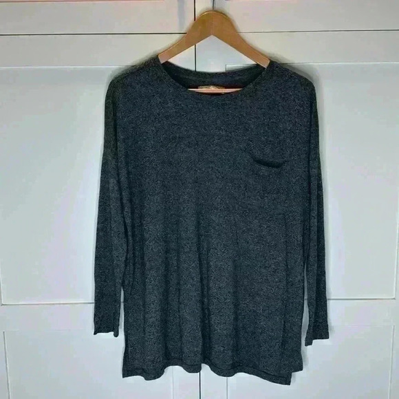 Abercrombie & Fitch Charcoal Gray Long sleeve tshirt xs/s - Picture 1 of 8
